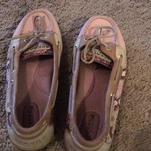 Sperry 7.5 pinkish shoes